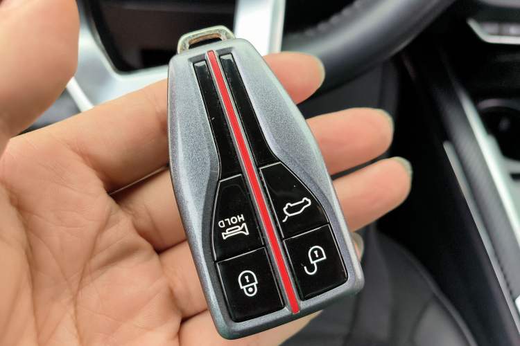 Used Hongqi HS5 2019 2.0T Smart Connect Flagship Edition Interior 1