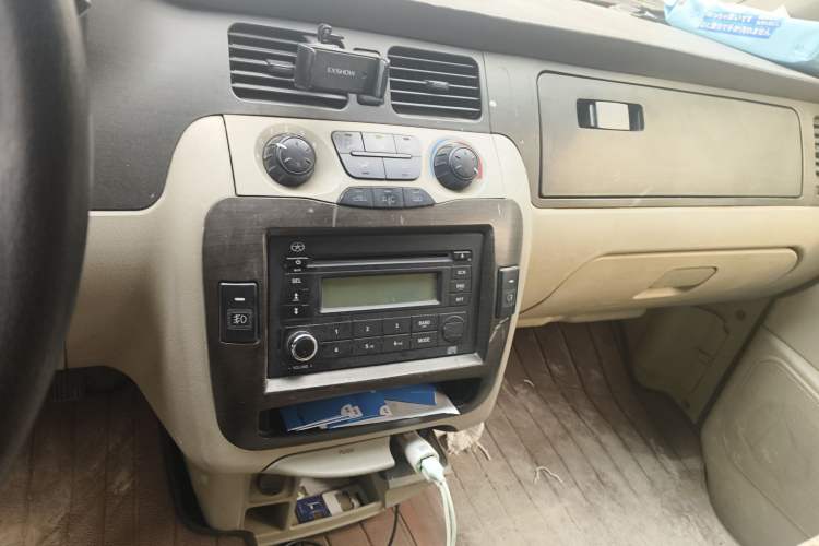 Used JAC Group Refine 2011 2.4L Government Procurement Version Manual Luxury Trim