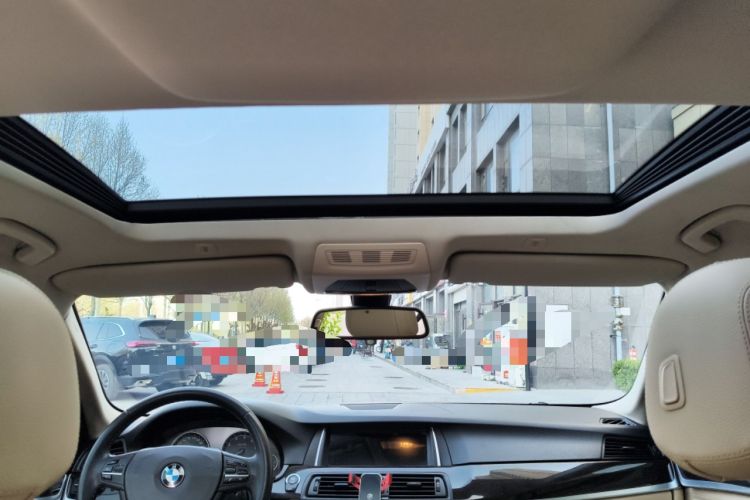 Used BMW 5 Series 2013 525Li Leading Model
