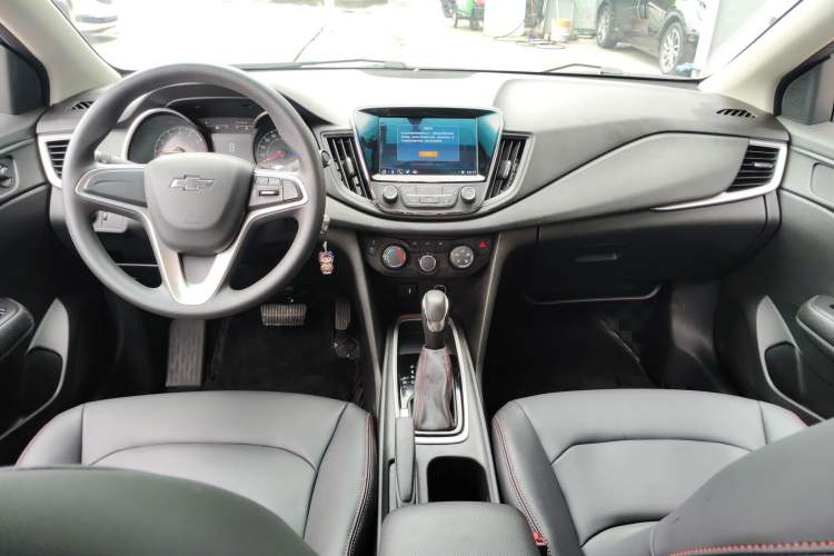 Used Chevrolet Monza 2019 Redline 320T Dual-Clutch Joyful Edition China VI Standard Center Console