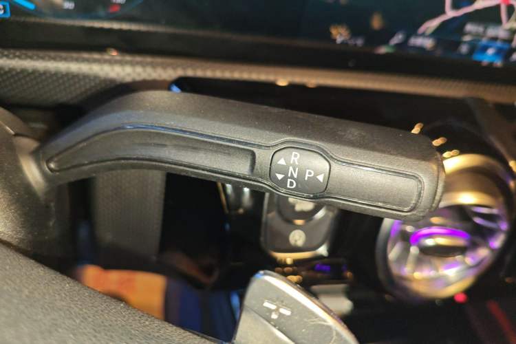 Used Mercedes-Benz A-Class 2019 A 200 L Sport Sedan Gear Lever