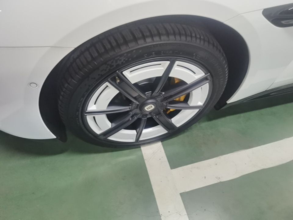 Xiaomi Auto SU7 2024 Rear-Drive Long-Range Intelligent Driving Version — снимка 10