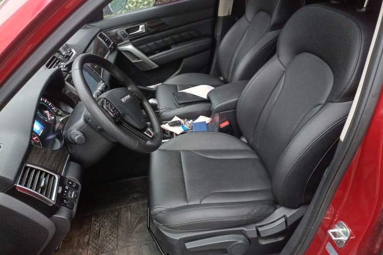 Used Haval H2 2016 Red-Label 1.5T Manual Two-Wheel Drive Luxury Model