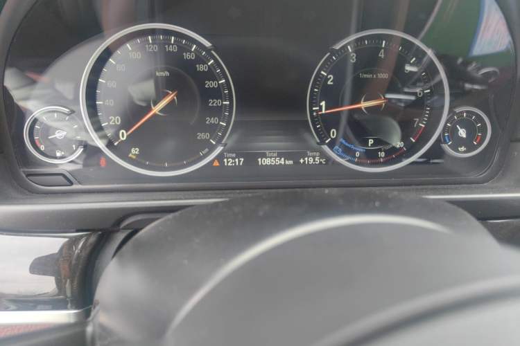 Used BMW 5 Series 2014 528Li Leading Model
