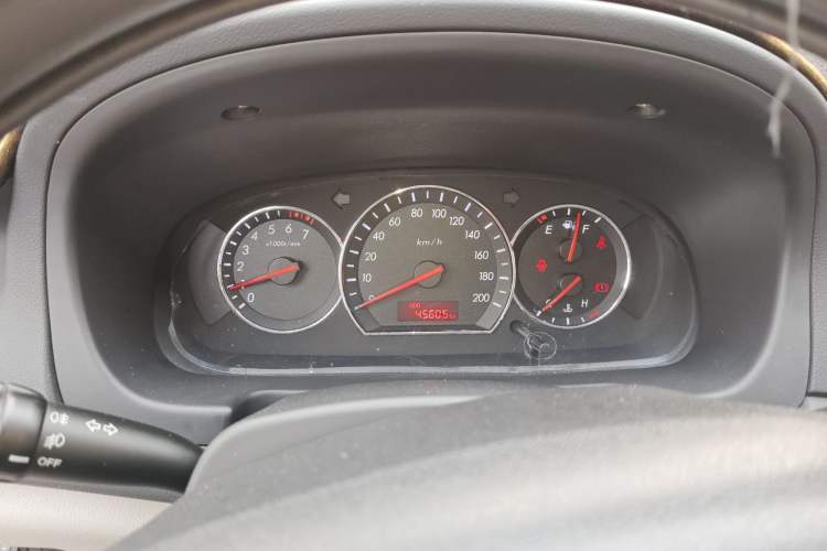 Used CHANGAN Alsvin V3 2012 1.3L Manual Comfort Version China IV Standard
