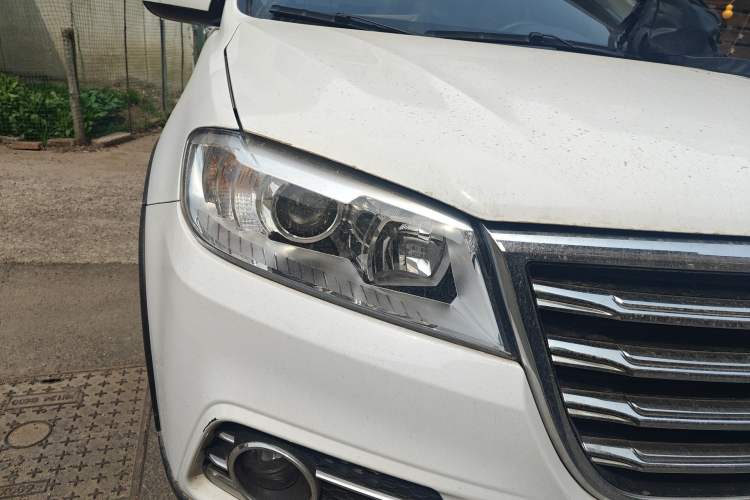 Used Haval H6 2019 Sport Edition 1.5T Automatic Two-Wheel Drive Elite Model China VI Right Front Headlight
