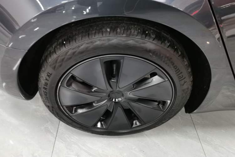 Used Tesla Model 3 2025 Rear-Wheel-Drive Version
