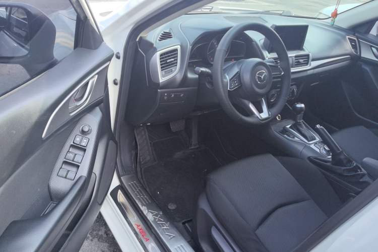 Used Mazda Mazda 3 Axela 2017 Sedan 1.5L Automatic Comfort Model Emission Standard China V
