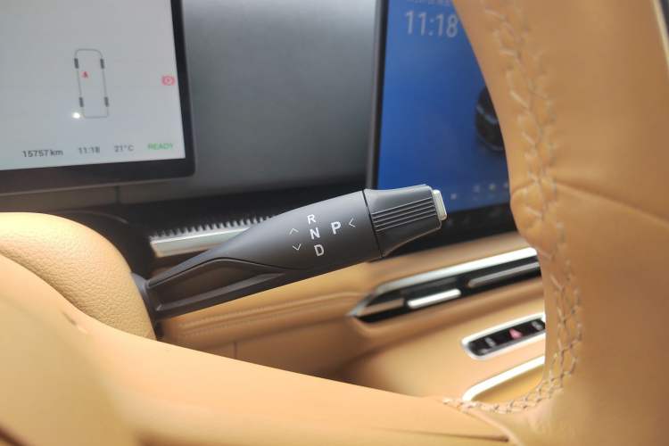 Used VOYAH Dream 2024 PHEV Ultra-Long Range Flagship Edition
