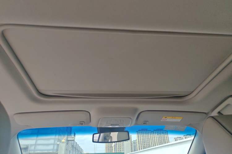 Used Buick GL8 2021 Land Cruiser Executive Class 652T Luxury Model
