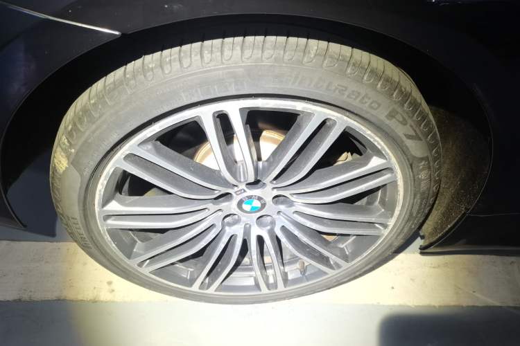 Used BMW 5 Series 2019 530Li Leading Model M Sport Package
