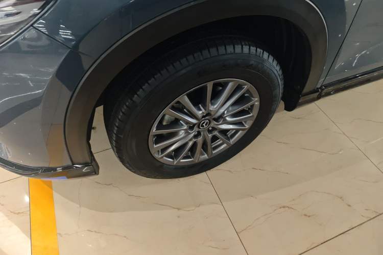 Used Mazda CX-5 2021 2.0L Automatic Two-Wheel Drive Smart Version
