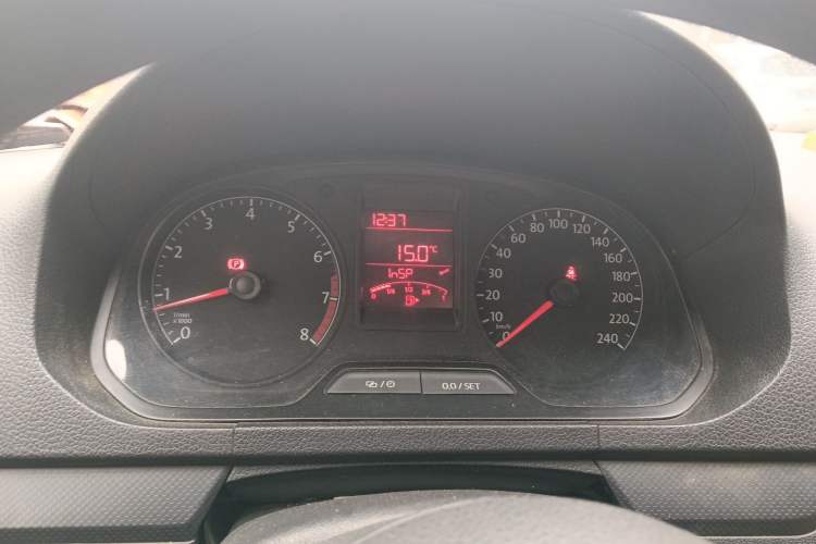 Used Volkswagen Jetta 2015 Zhuihui Edition 1.4L Manual Fashion Model Instrument Cluster