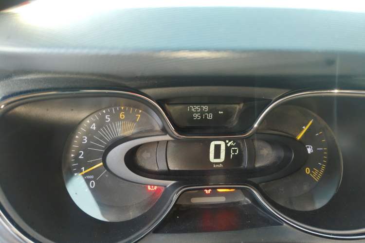 Used Renault Captur 2015 1.2T Automatic Luxury First Edition