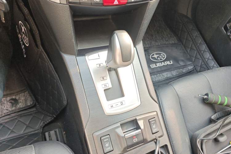 Used Subaru Outback 2014 2.5i Yashang Elite Edition Gear Lever