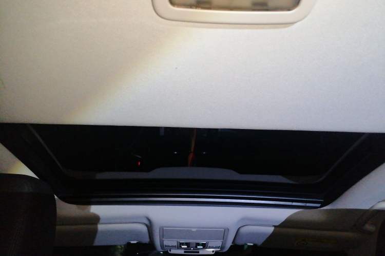 Used Jaguar XF 2016 XF 2.0T Two-Wheel-Drive Luxury Edition
