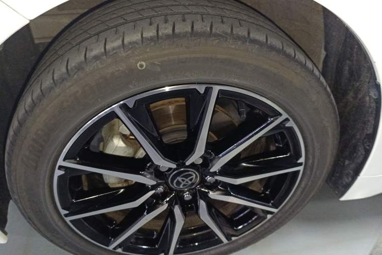 Used Toyota Levin 2023 Smart Electric Hybrid Dual-Engine 1.8L Sport Edition
