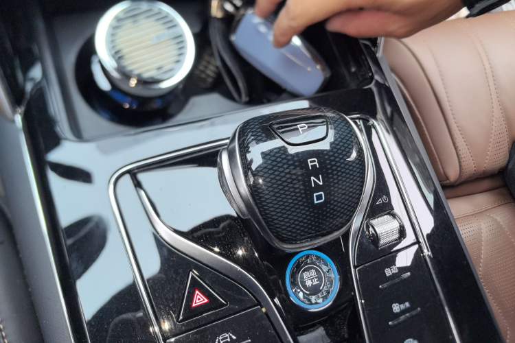 Used BYD Tang New Energy 2021 DM-i 112KM Prestige Model Gear Lever