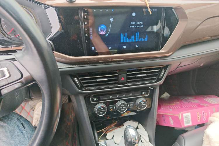 Used Volkswagen Tharu 2020 280TSI Two-Wheel Drive Comfort Edition China VI Standard Audio And AC Panel