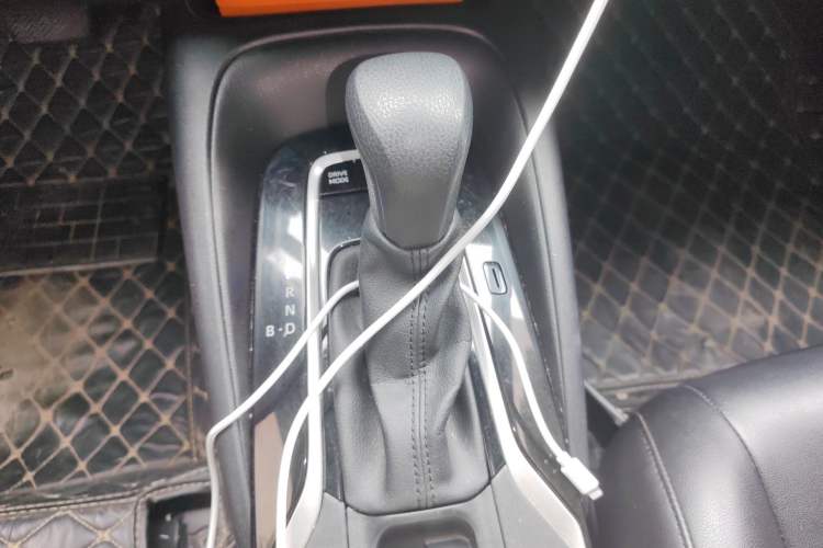 Used Toyota Levin 2022 Dual-Motor 1.8H E-CVT Progressive Edition Gear Lever