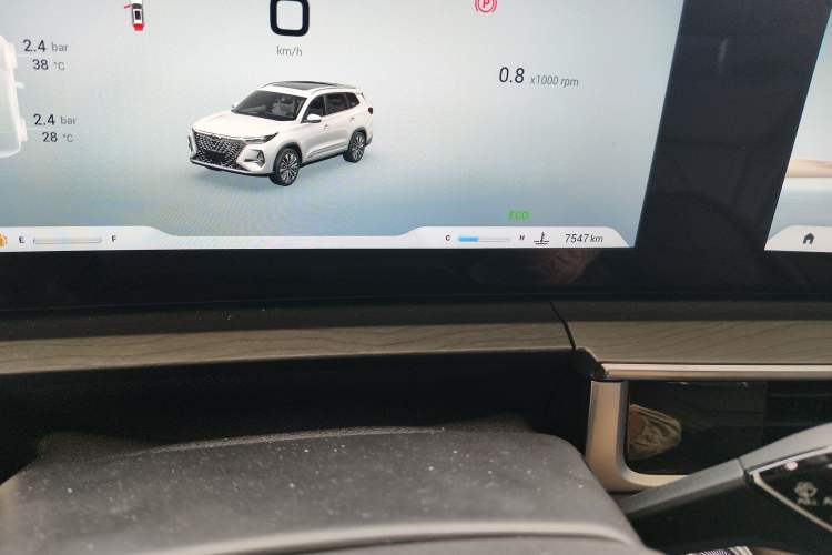 Used Chery Tiggo 8 PRO 2024 Champion Edition 290T Two-Wheel Drive Peak Version 7 Seats
