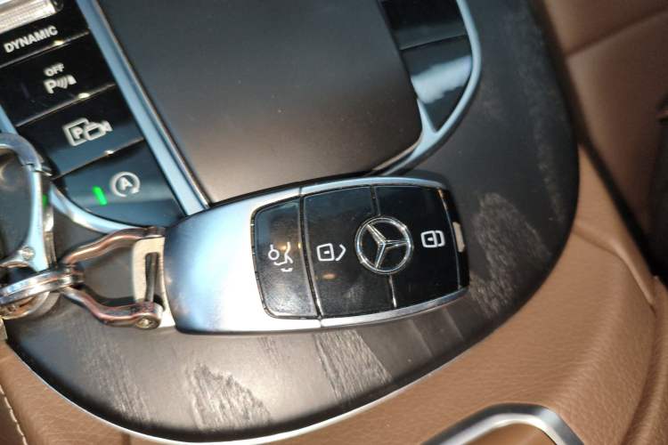 Used Mercedes-Benz E-Class 2019 Restyled E 300 L Sporty and Stylish Edition
