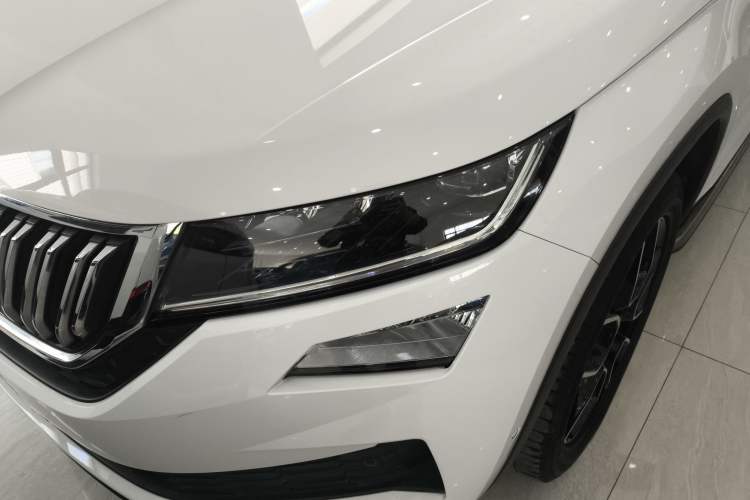 Used Skoda Kodiaq GT 2021 TSI330 Two-Wheel-Drive Luxury Edition Left Front Headlight