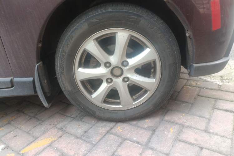 Used CHANGAN KAICHENG Ounuo S 2014 1.5L Base Version Right Front Wheel Hub