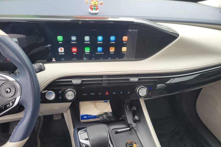 Used Dongfeng Aeolus Huge 2022 Mach Dual-Motor 1.5T MHD Dare-to-Dream Edition