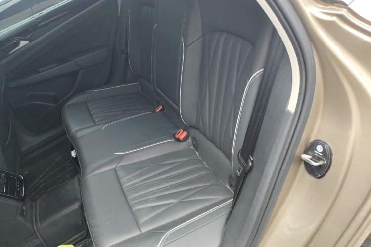 Used Volkswagen Passat 2022 330TSI Starry Luxury Edition Left Rear Seat