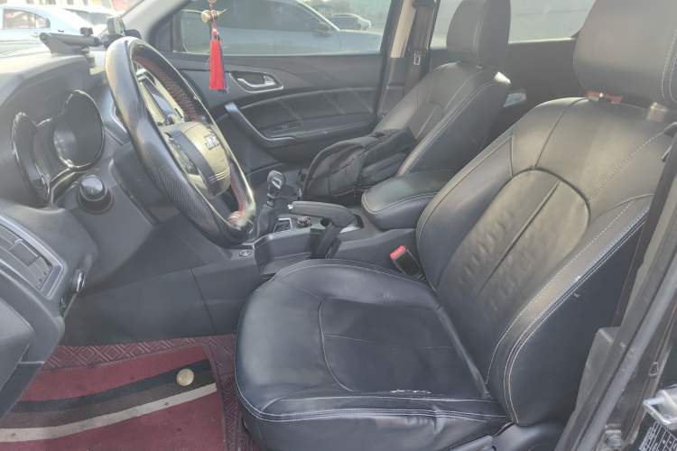 Used JMC Yuhu 7 2020 2.0T Diesel Manual 4x4 Comfort Edition Long Wheelbase China VI Emission Standard JX4D20A6L Left Front Seat