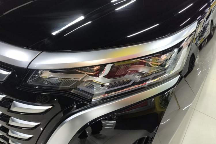 Used Denza D9 2022 DM-i 970 Four-Wheel Drive Prestige Model