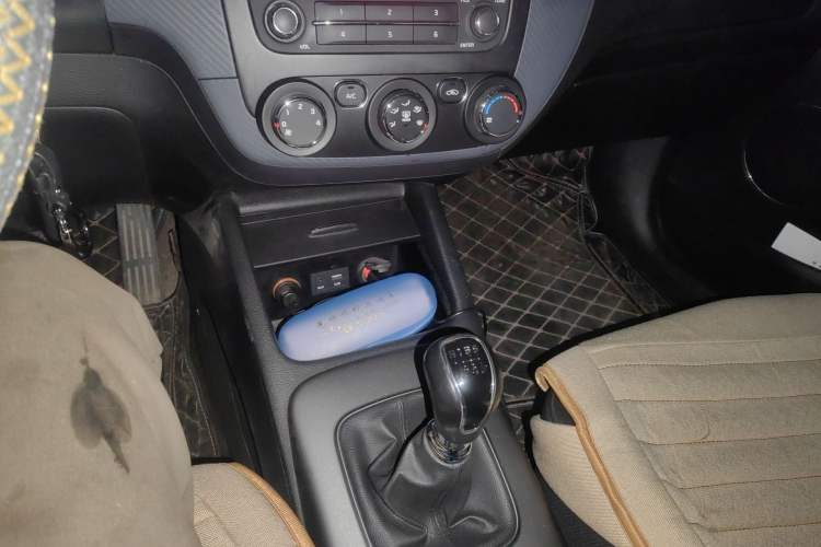 Used Kia K3 2016 1.6L Manual GLS Gear Lever