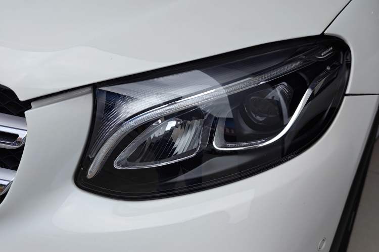 Used Mercedes-Benz GLC 2017 GLC 260 4MATIC Luxury Model
