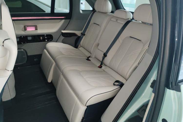 Used Zeekr MIX 2025 Long-Range Intelligent Driving Edition
