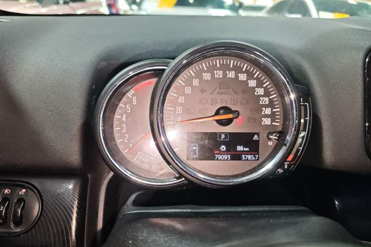 Used MINI Countryman 2018 1.5T COOPER Artist
