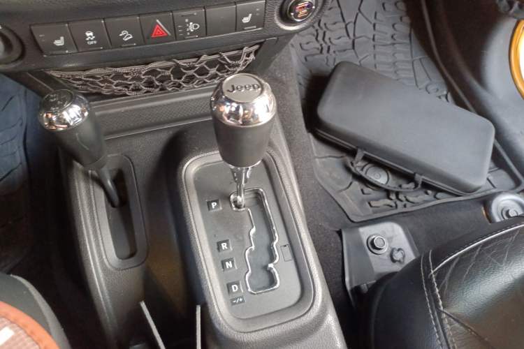 Used Jeep Wrangler 2013 3.6L Rubicon four-door model