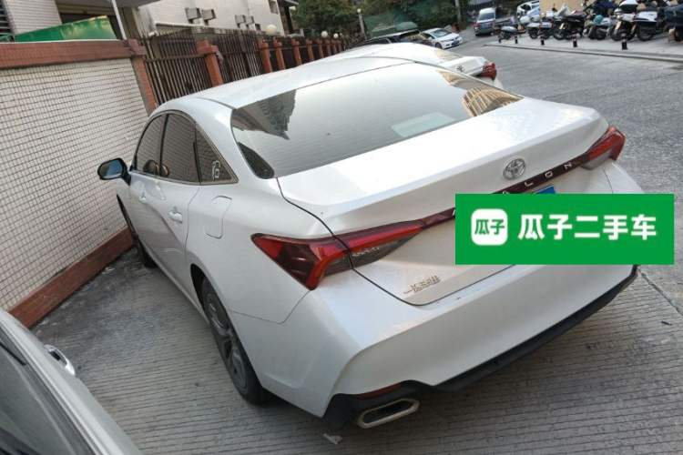 Used Toyota Avalon 2019 2.0L Ambition Edition China VI