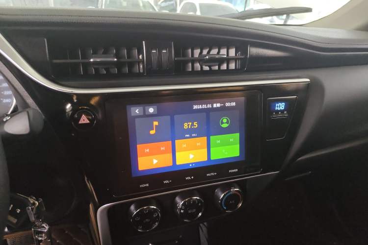 Used Toyota Corolla 2017 Revised Version 1.2T S-CVT GL-i Audio And AC Panel