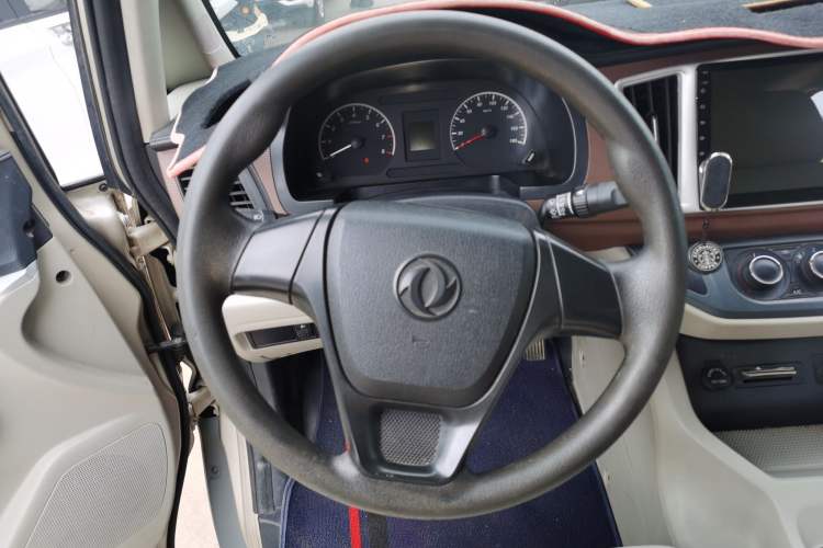 Used FORTHING Lingzhi 2019 M5L 1.6L 7-Seater Exclusive Model China VI Standard
