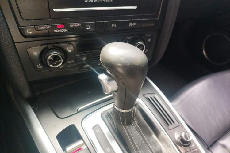 Used Audi S5 2010 S5 3.0T Sportback Gear Lever