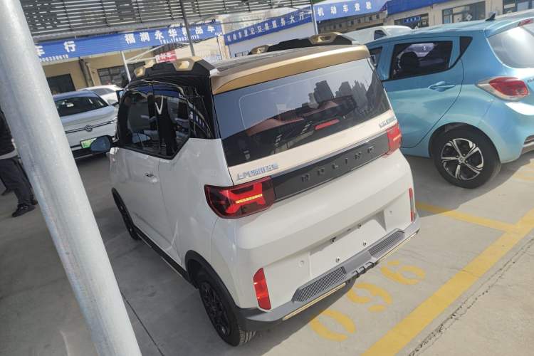 Used Wuling Hongguang MINIEV 2022 GAMEBOY 200km Gaming Edition with Lithium Iron Phosphate