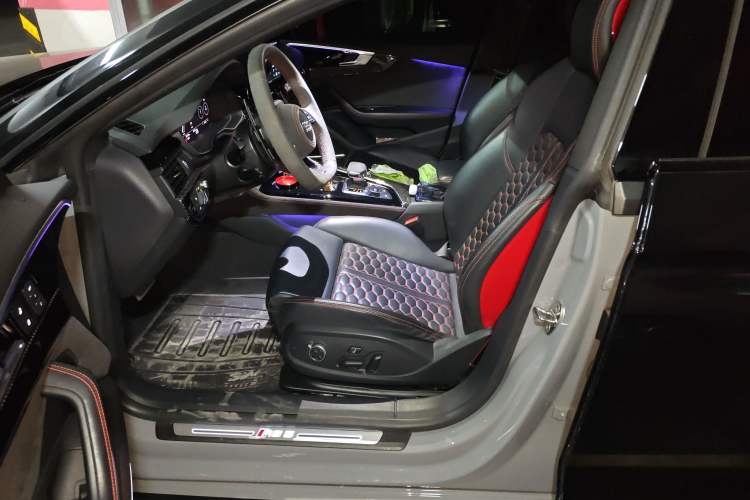 Used Audi RS 5 2022 RS 5 2.9T Sportback Dark Gold Edition
