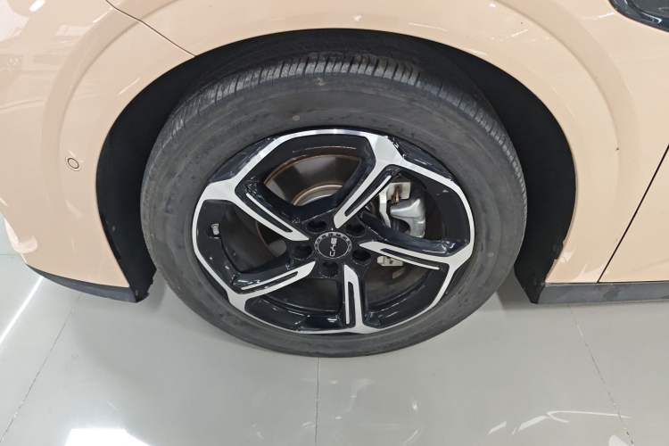 Used BYD Seal 06GT 2025 Intelligent Driving Version 605 Heatwave Edition Exterior 4