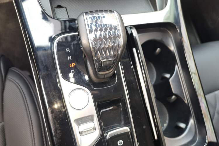 Used GAC Trumpchi M8 2024 Master Series 400T Prestige Edition
