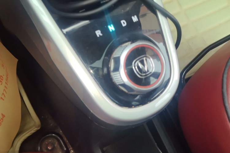 Used CHANGAN Benni 2015 1.4L IMT Sunroof Version China V Standard
