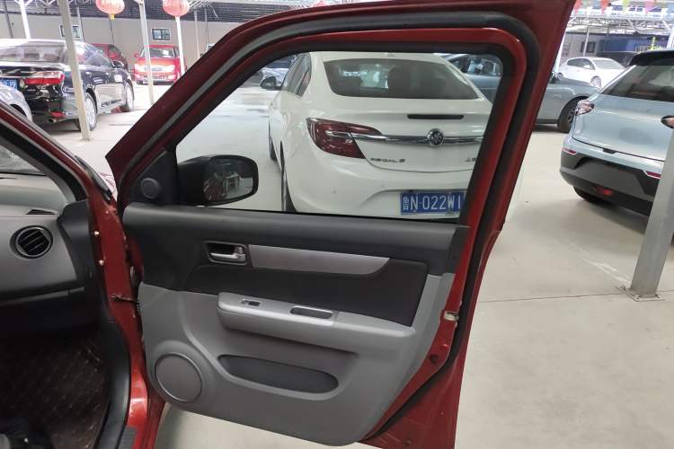 Used Suzuki Swift 2013 1.3L Manual Value Edition