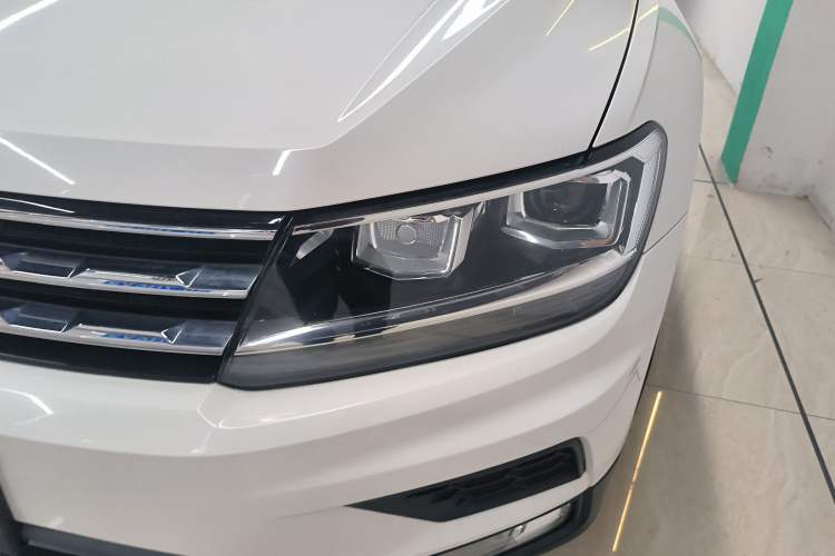 Used Volkswagen Tiguan L 2019 330TSI Automatic Two-Wheel Drive Luxury Edition China V Standard Left Front Headlight