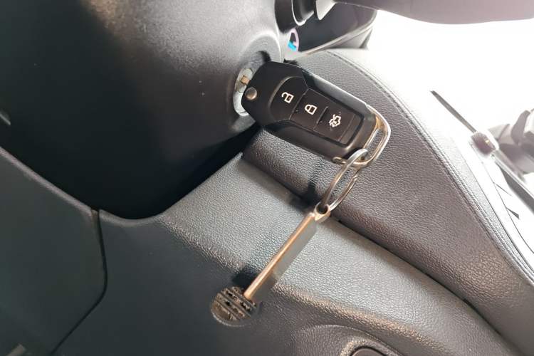 Used Ford Escort 2015 1.5L Automatic Fashion Model