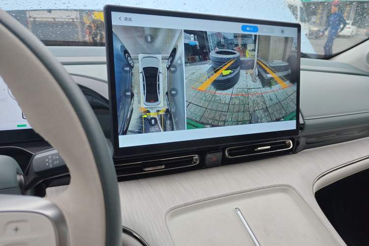 Used AION S Plus 2023 80 Tech Edition Ternary Lithium Audio And AC Panel